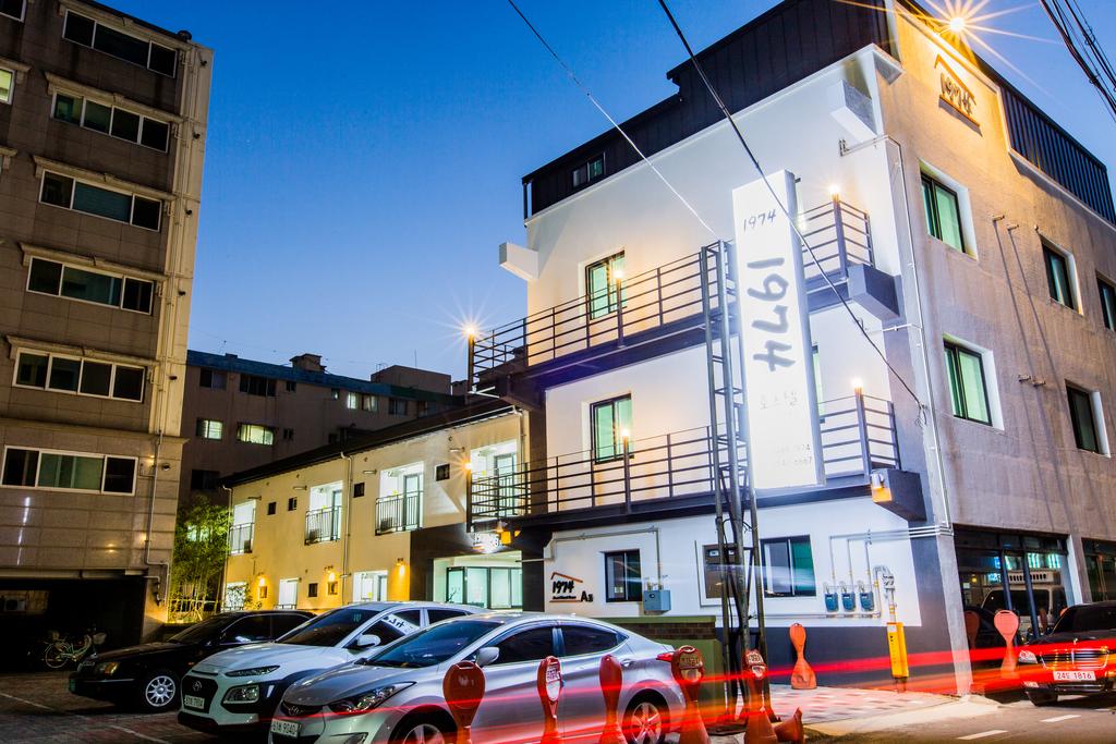 1974 Family House - thumb 5