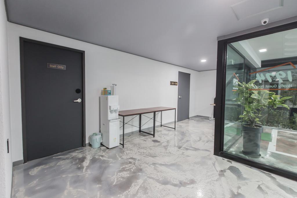 1974 Family House - thumb 3