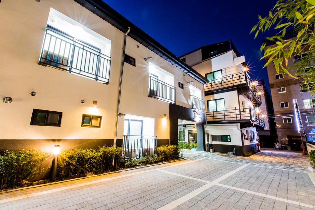 1974 Family House - thumb 4