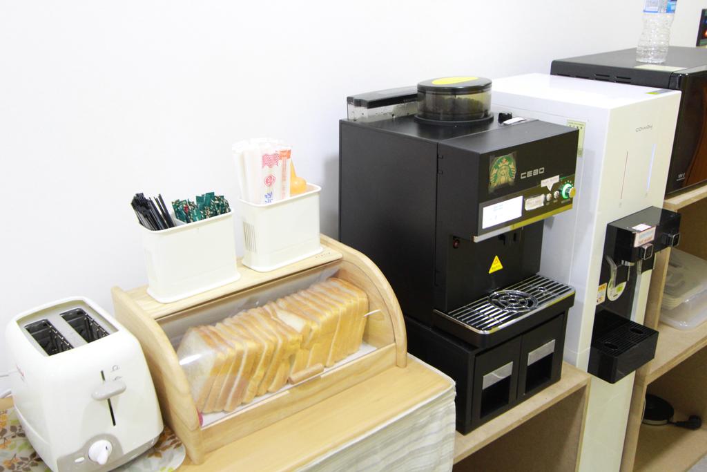 24 Guesthouse Myeongdong Town - thumb 4