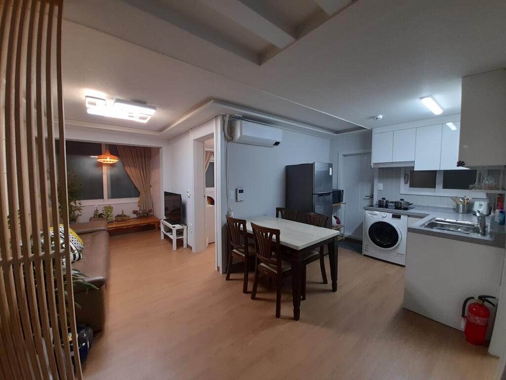 301 Self Quarantine 3Room Seoul Station - thumb 0