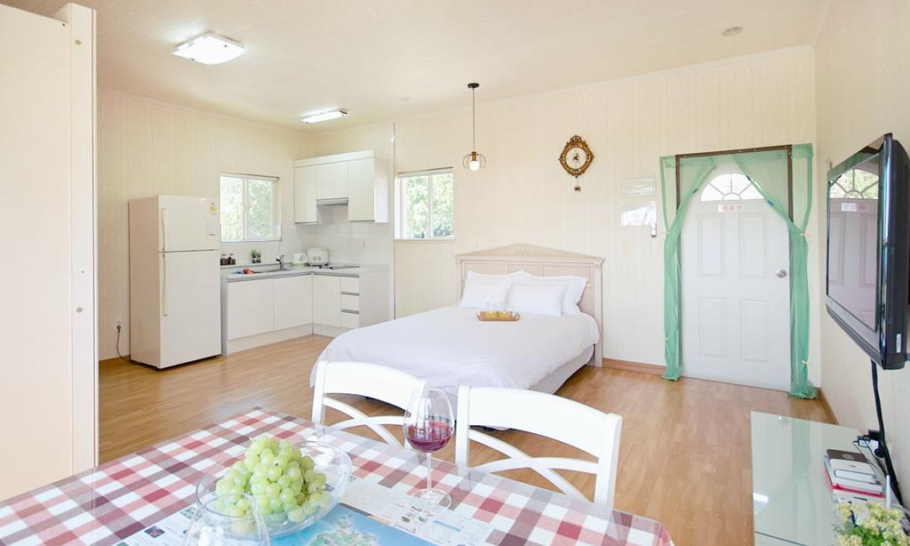 American Village Pension Manoa - thumb 4