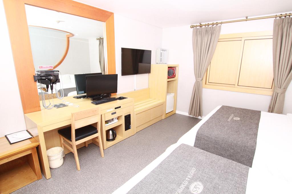 Amour Hotel - thumb 5