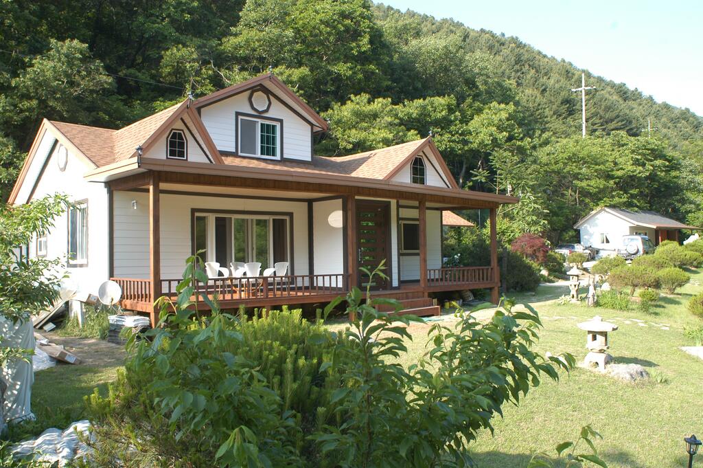Anna House Valley Pension - thumb 1