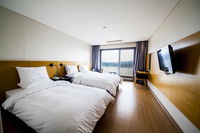 Book Chinju Hotels, Accommodation South Korea Accommodation South Korea