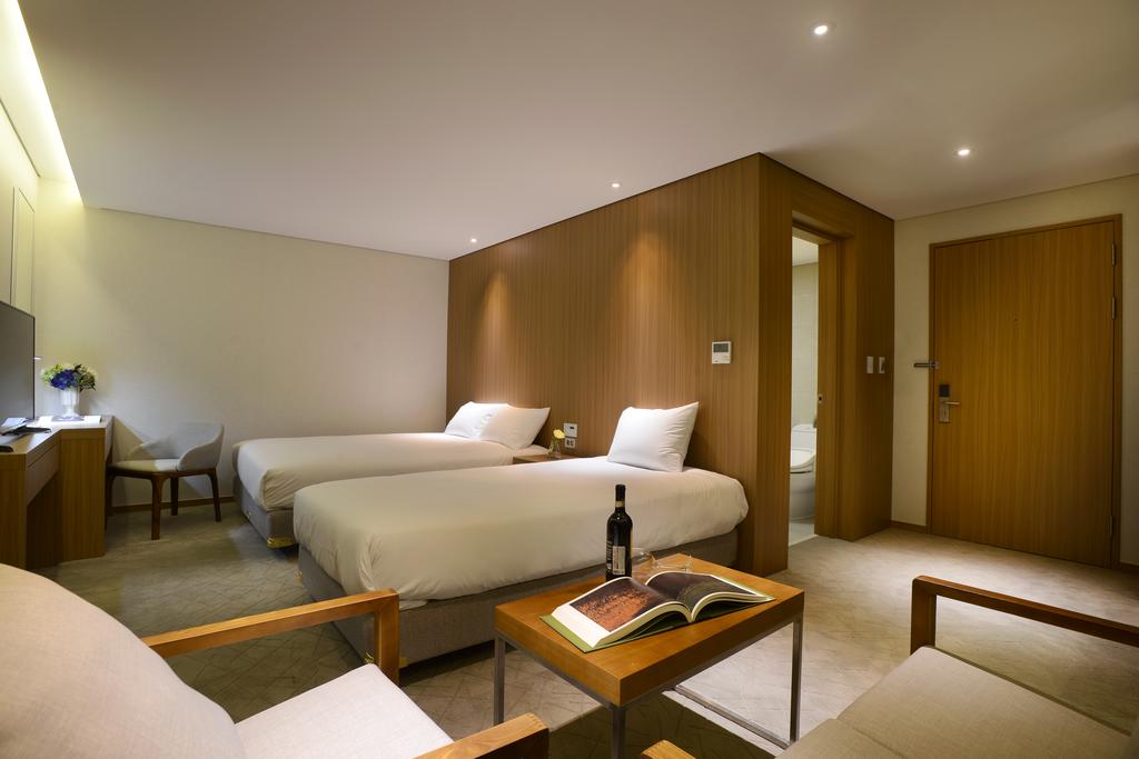 Astar Hotel - thumb 2