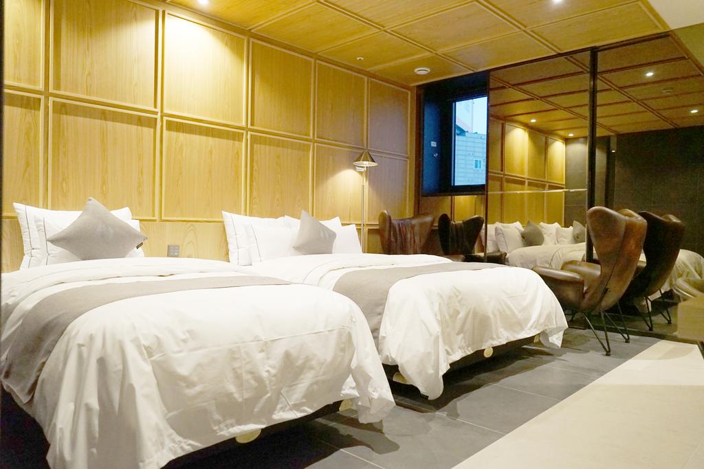 Astro Hotel - thumb 5