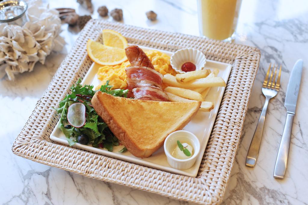 Bay Hound Hotel - thumb 0