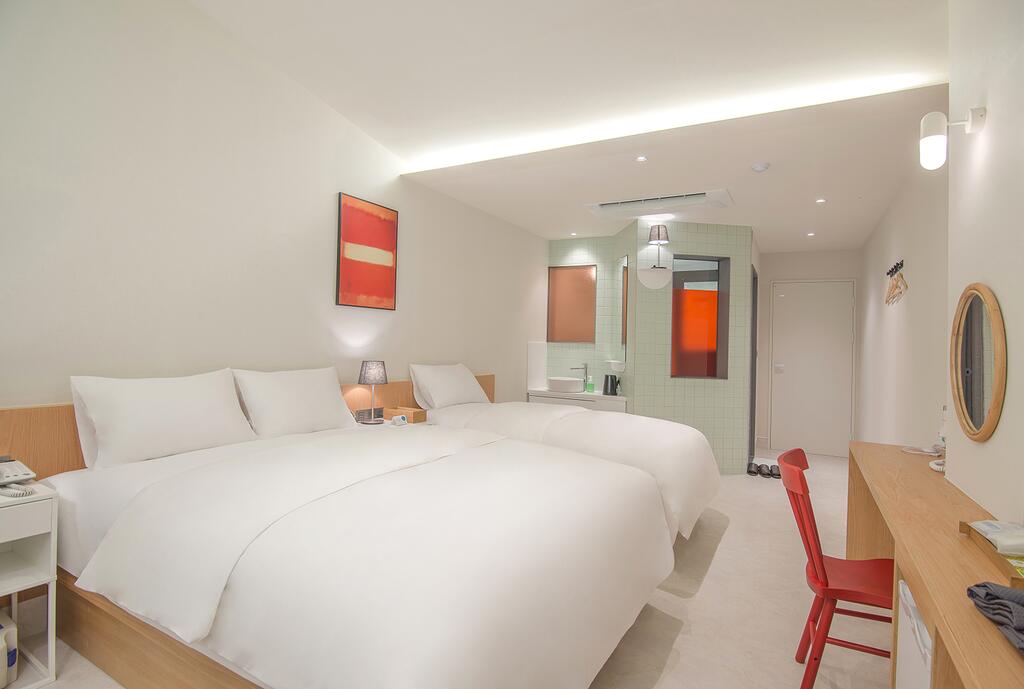 BLO BY BLO HOTEL - thumb 5