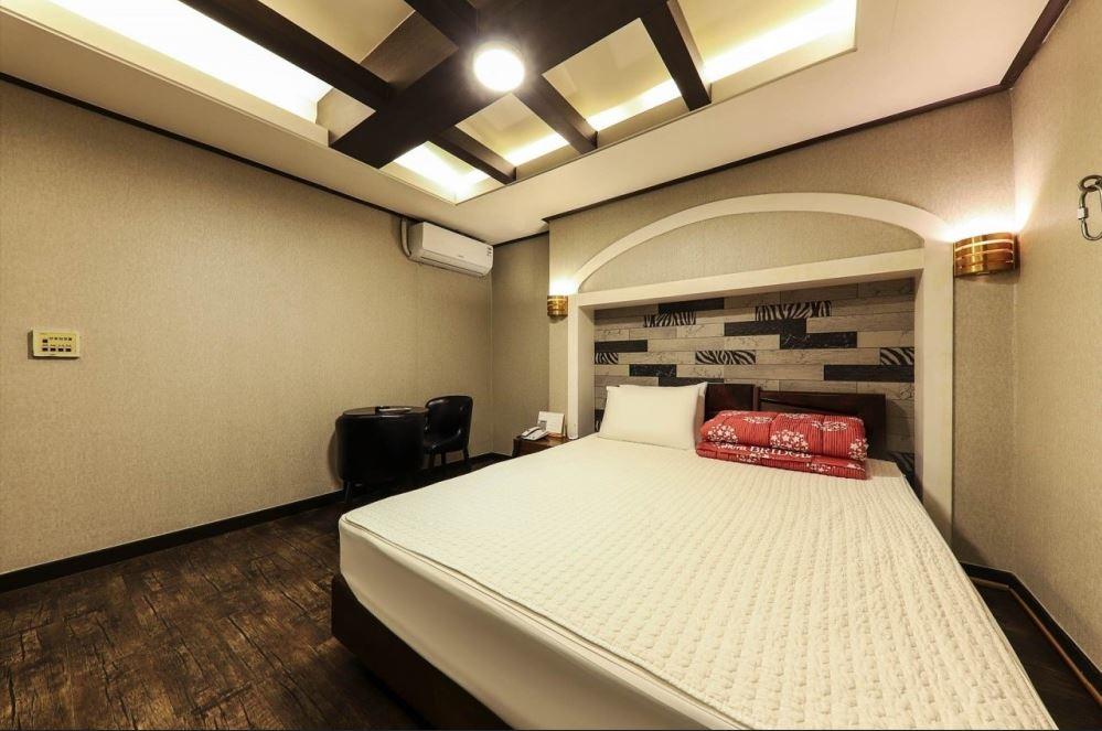 Bridge Hotel - thumb 2