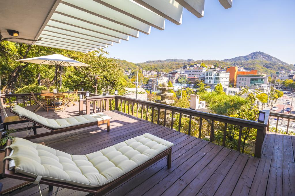 BS-7 Free Services With Cozy Home - thumb 3