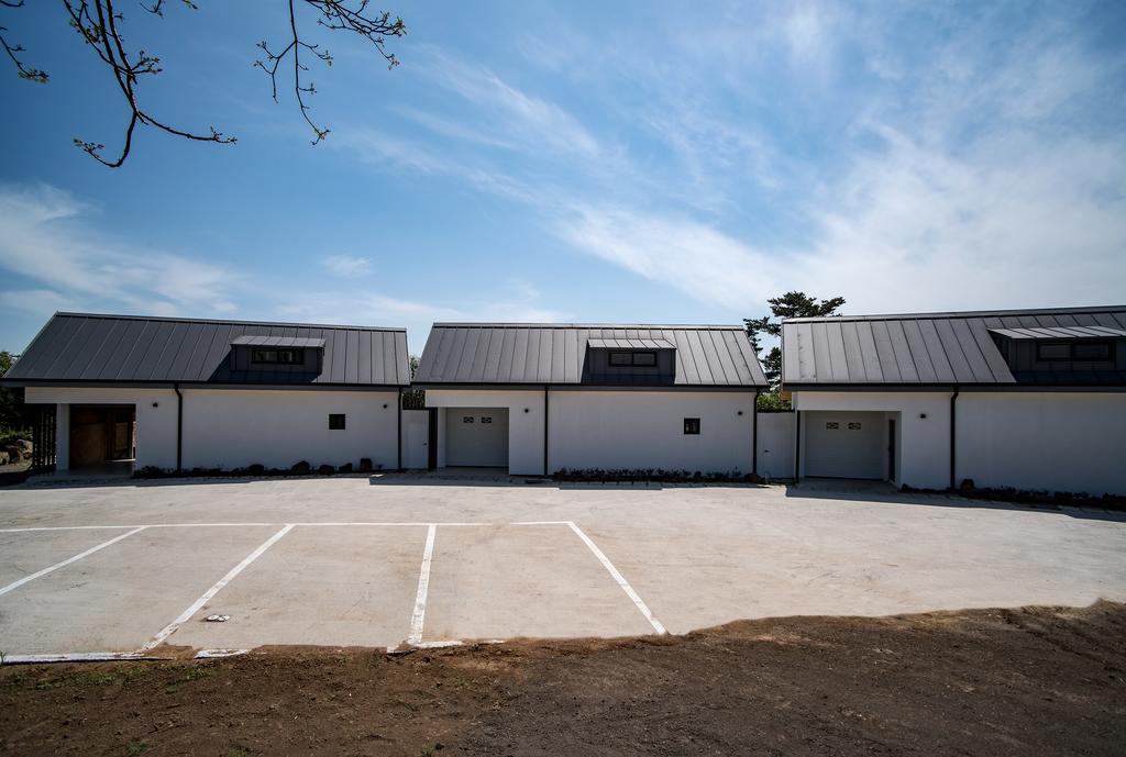 Built In Garage Jeju - thumb 5