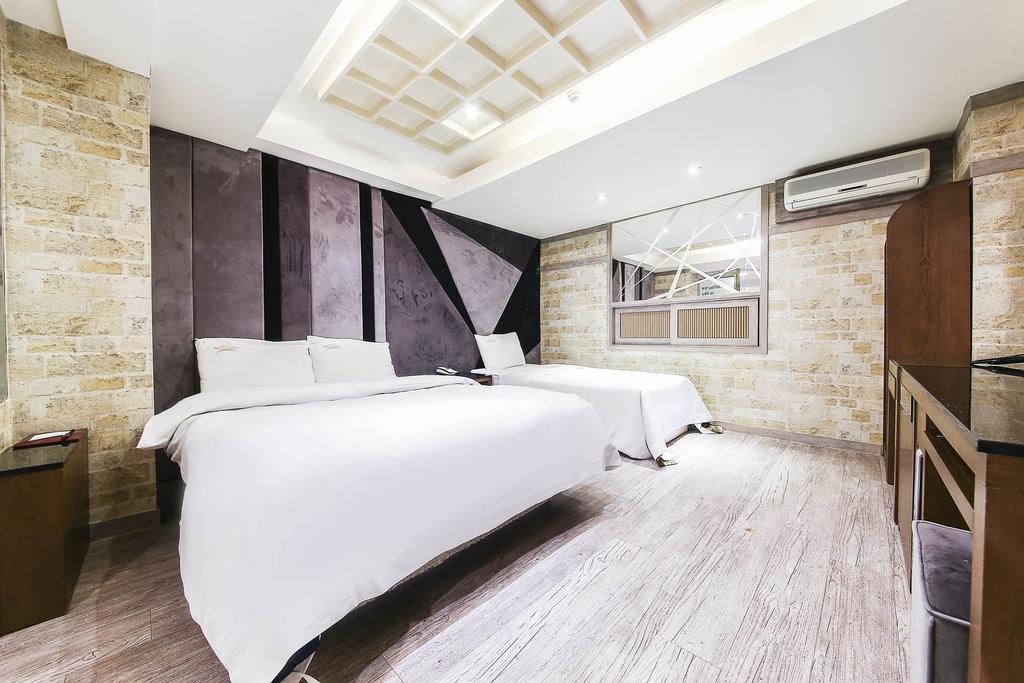 Bundang Regency Hotel - thumb 5