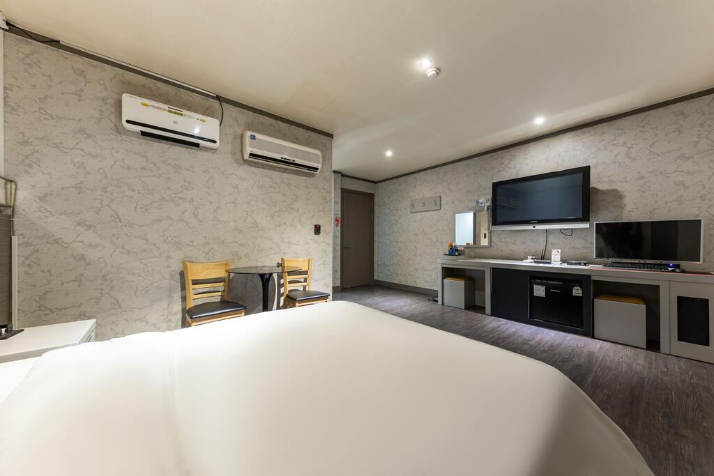 Carnegie Business Hotel - thumb 2