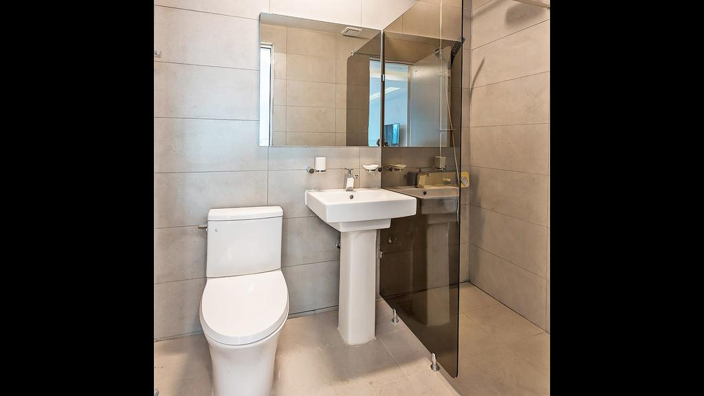 Castle Pool Resort - thumb 5