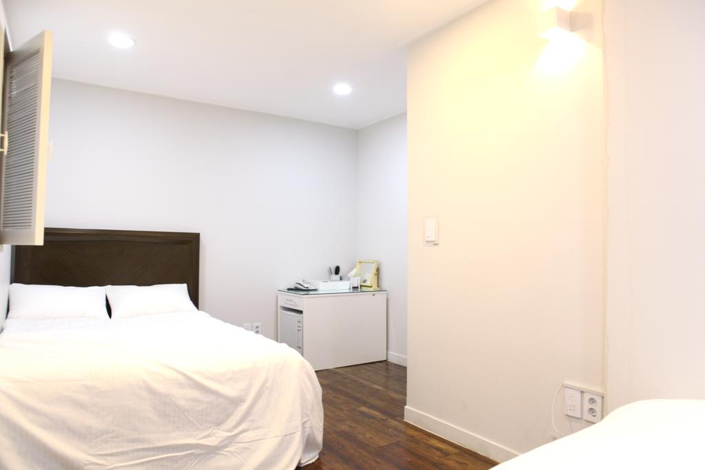 Charm Hotel - thumb 4