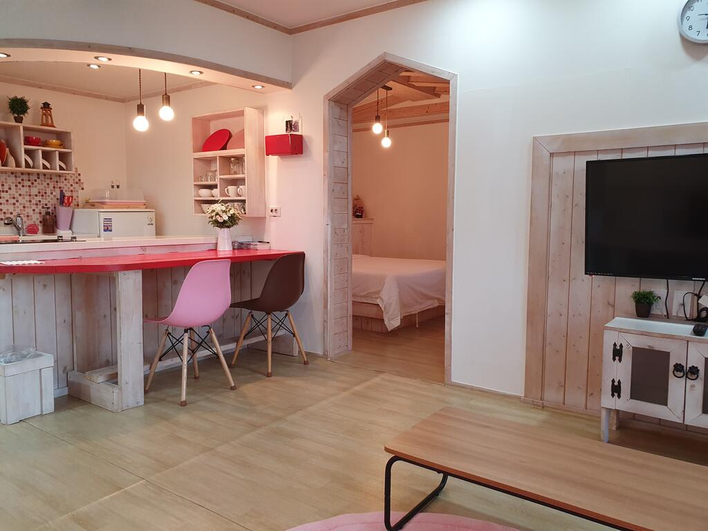 Cloud Berry Pension - thumb 1