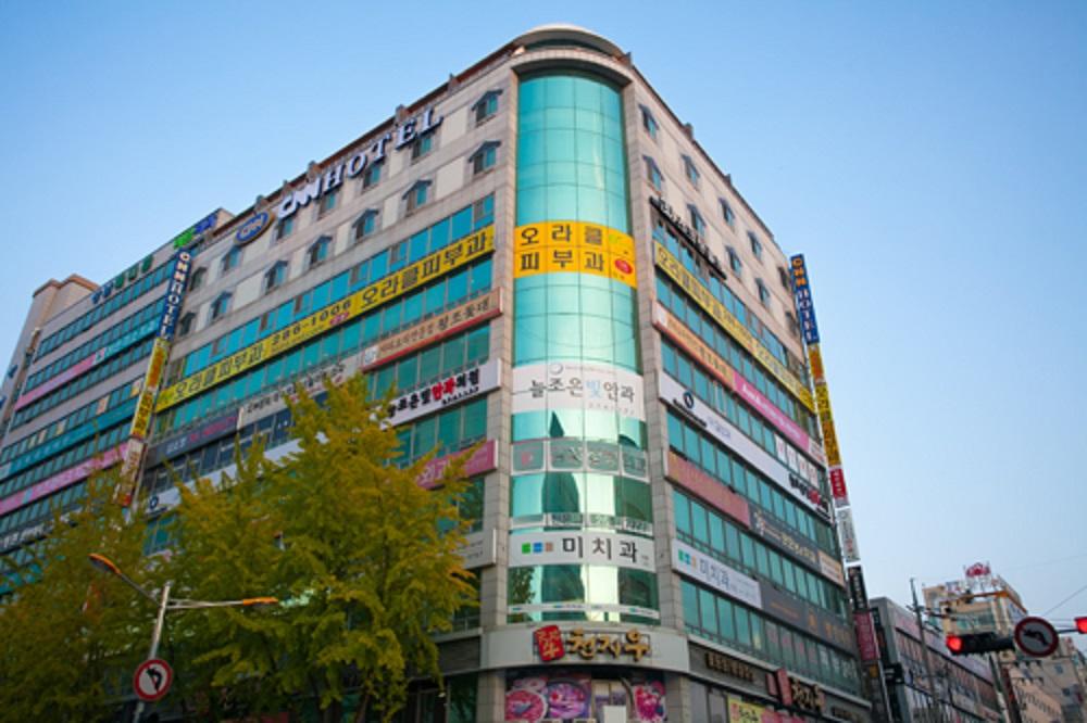 CNN Hotel - thumb 0