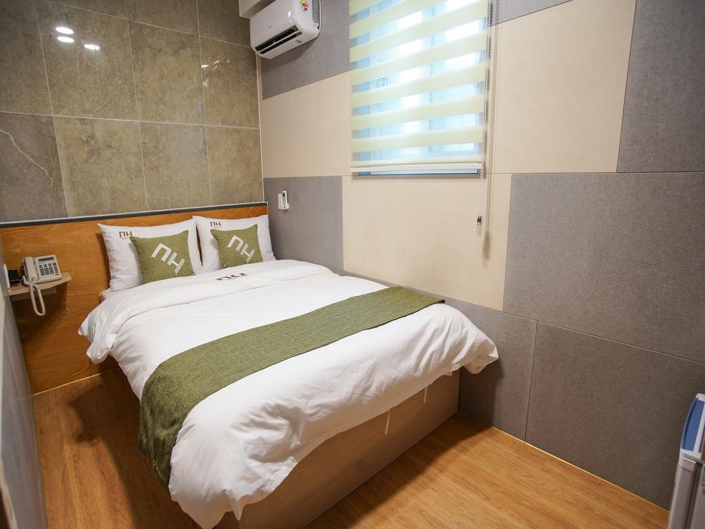 D.H Sinchon Guesthouse - thumb 3