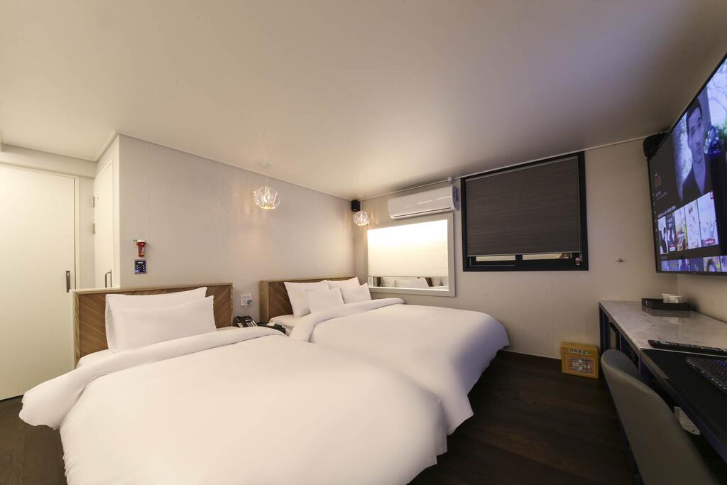 Ekklim Business Hotel - thumb 2