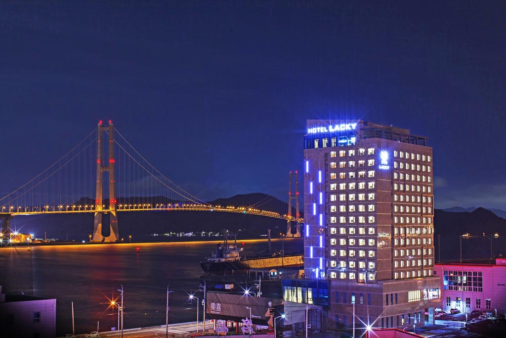 Gwangyang Lacky Hotel - thumb 0