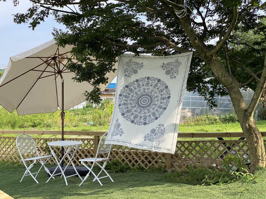 Hot Dog Pension - thumb 0