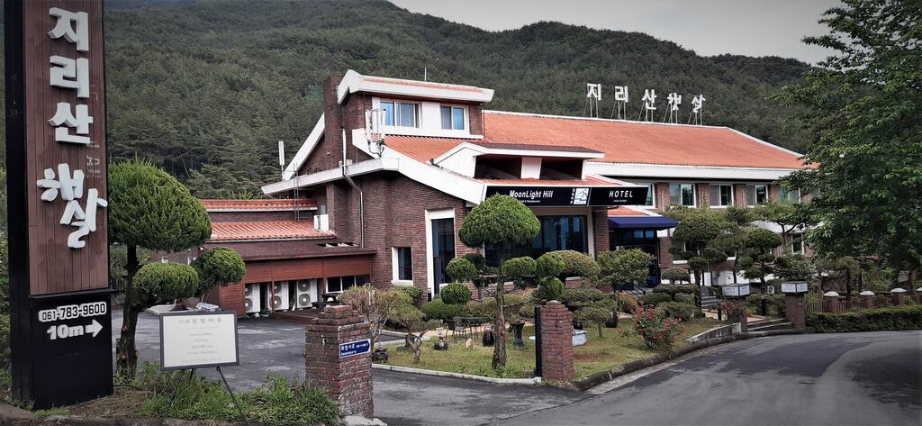 Hotel Jirisan Haetsal - thumb 0