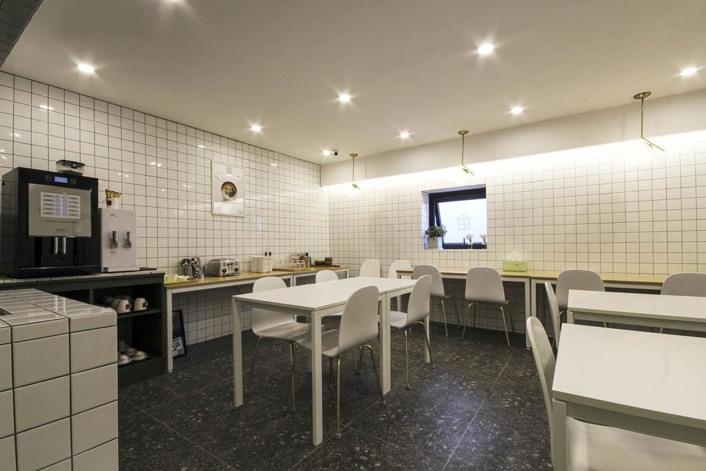 Hotel Yeogiatte Daegu Station - thumb 1