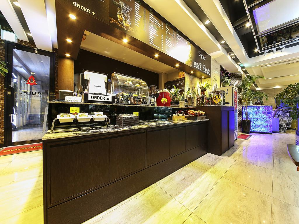 Hotel Zenith - thumb 6