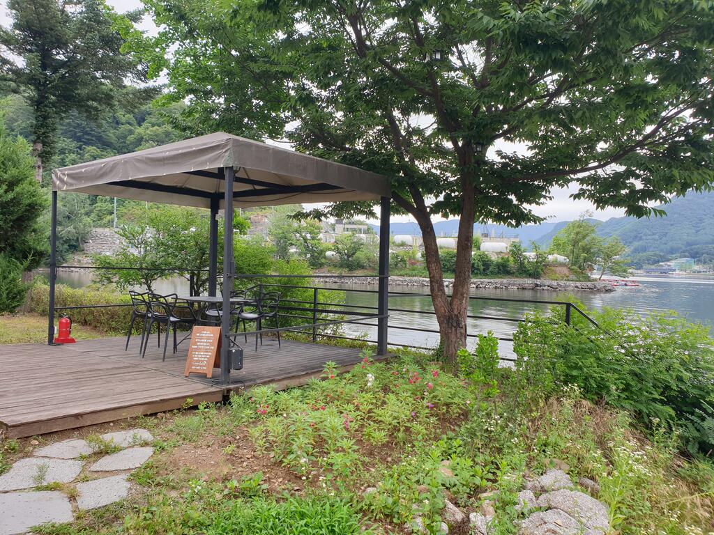 Interlaken Stay - thumb 7