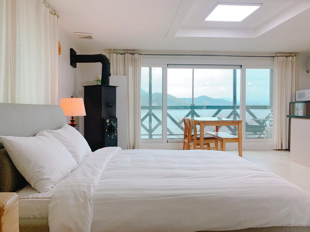 Interlaken Stay - thumb 1