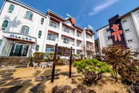 Jeju Hue Pension Accommodation South Korea