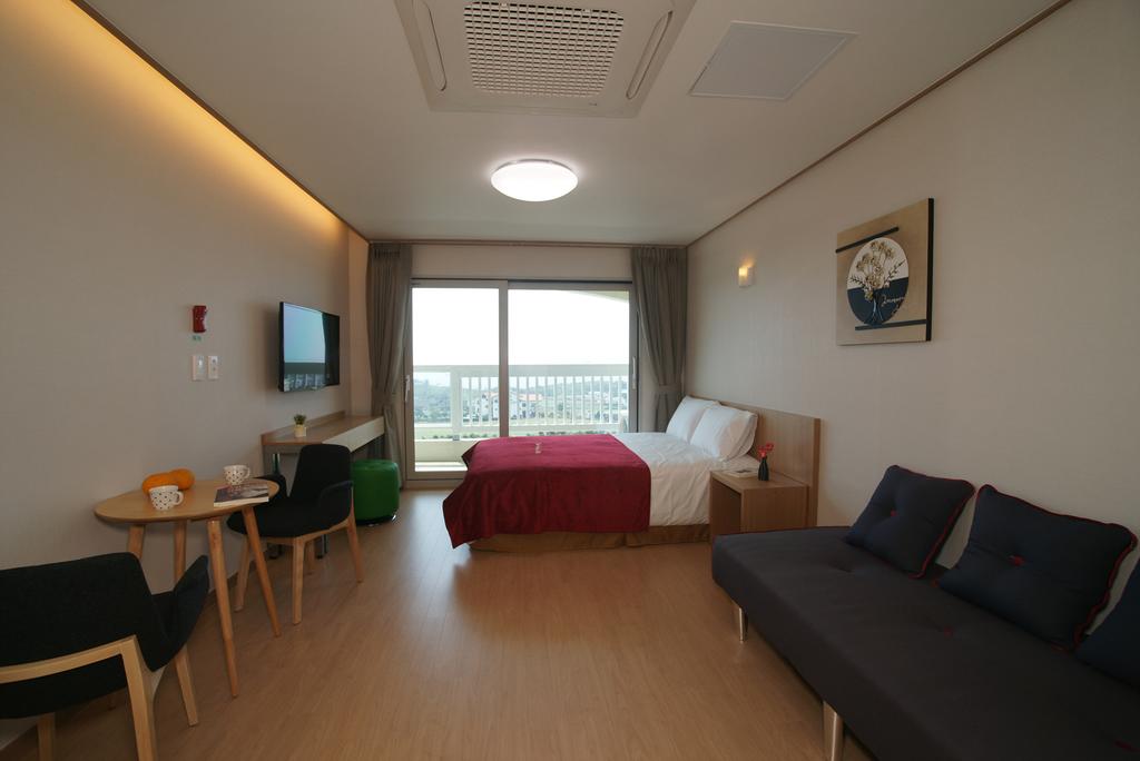 Jeju The Ocean Hill Pension - thumb 4
