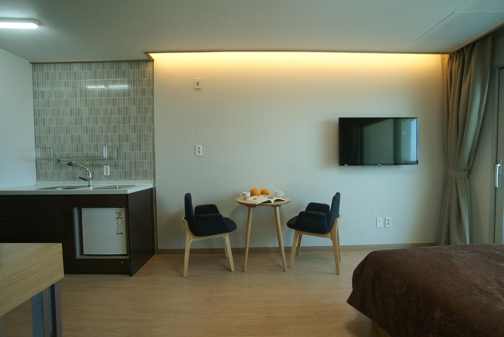 Jeju The Ocean Hill Pension - thumb 7