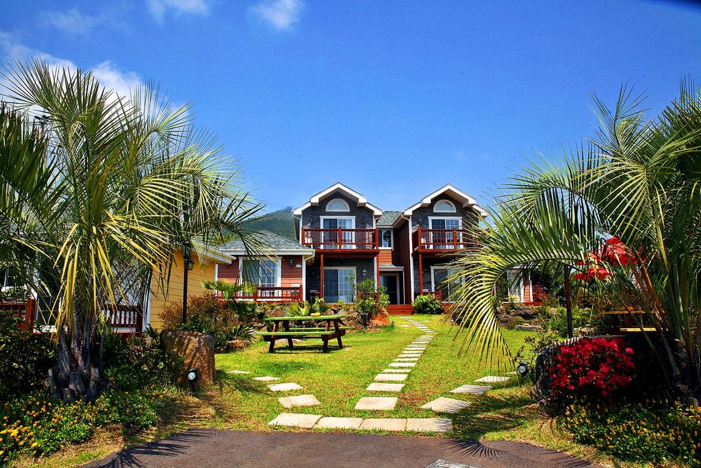 Jubilee Chalet - thumb 4