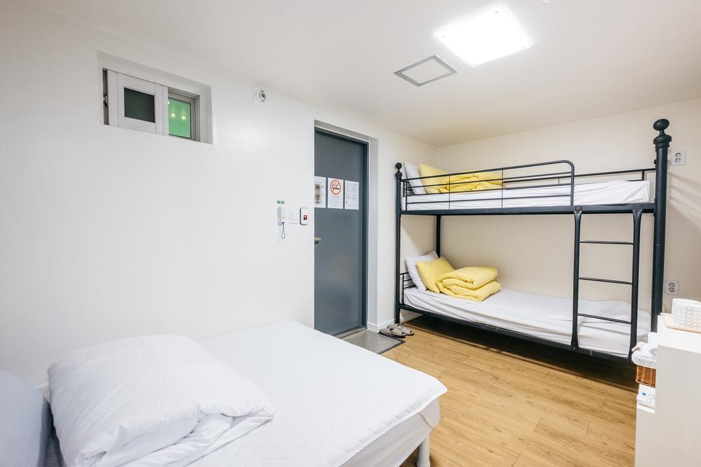 K Stay Guesthouse Myeongdong First - thumb 4