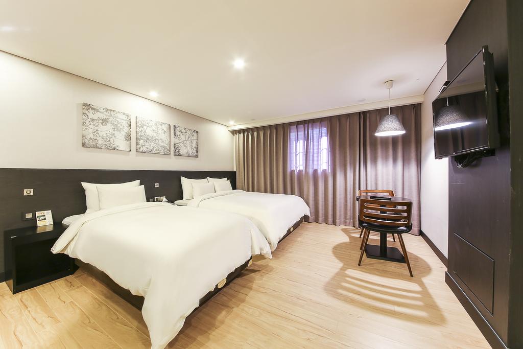 Kobos Hotel - thumb 4