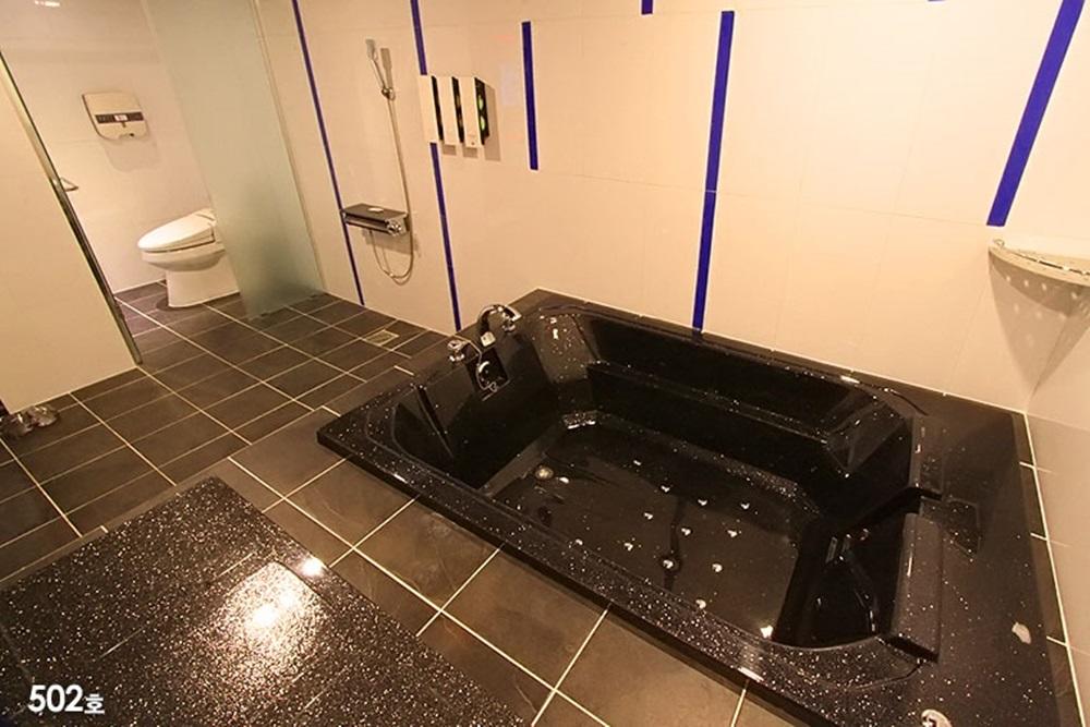 Madoka Motel - thumb 6