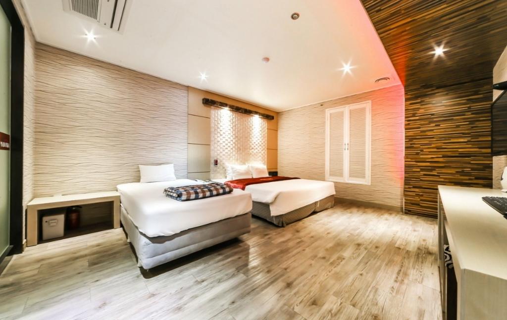 Madoka Motel - thumb 2