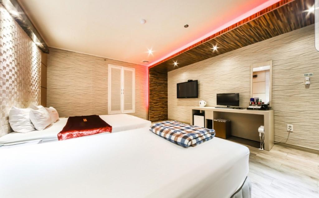 Madoka Motel - thumb 3