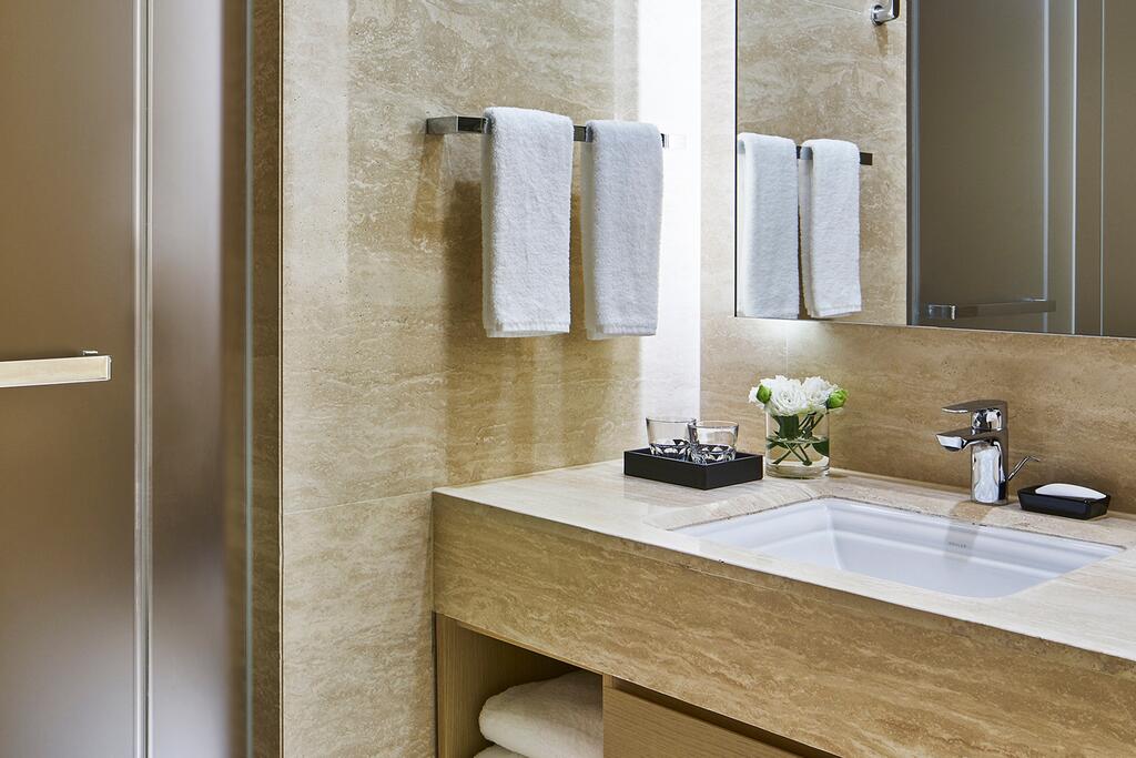 Marriott Jeju Shinhwa World Hotel - thumb 1