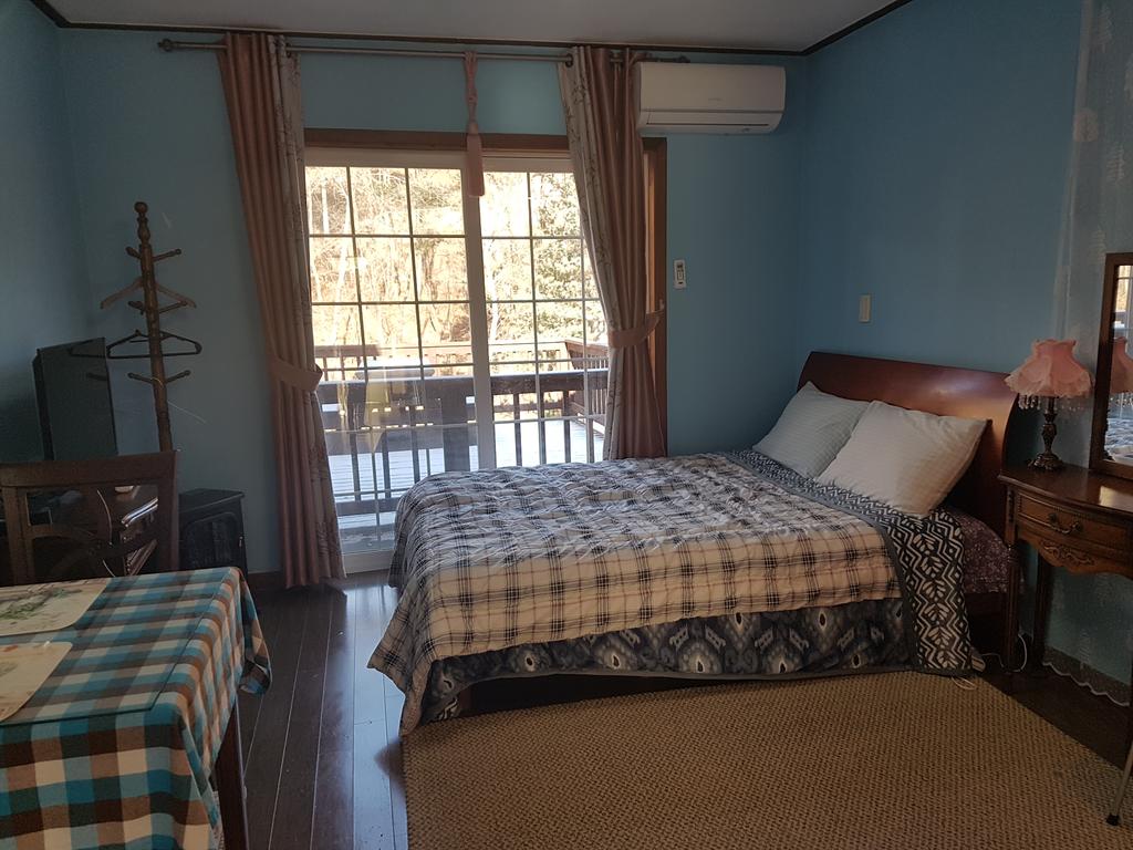 Mayfair Rodem Tree Shelter - thumb 2