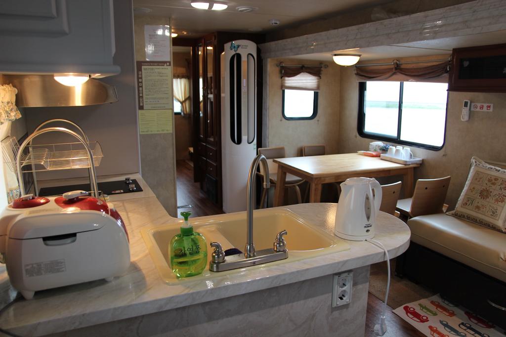 Mei The Caravan - thumb 5