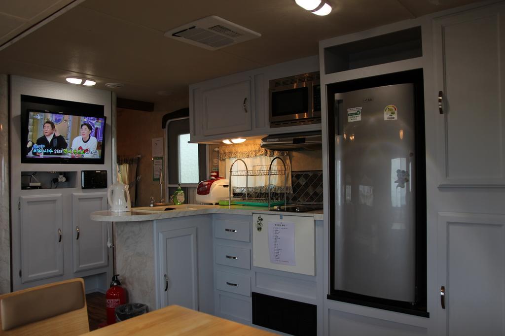 Mei The Caravan - thumb 6