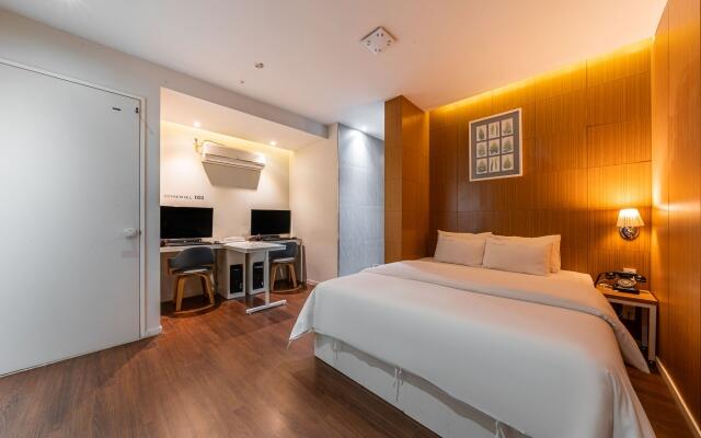 Meriel Hotel - thumb 1