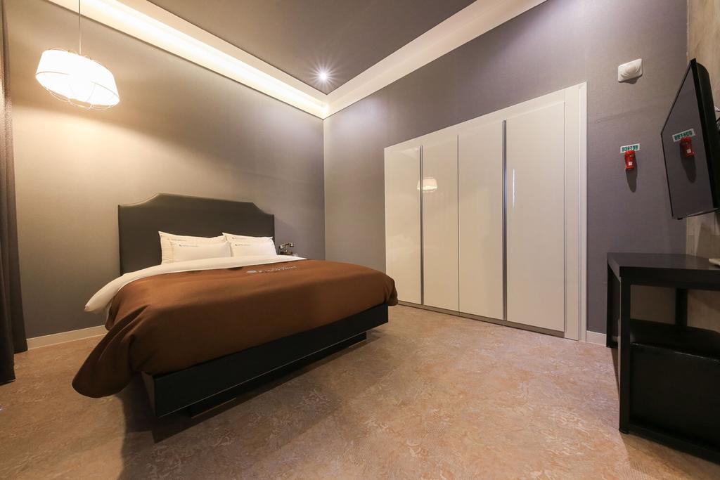 Merrymud Hotel - thumb 5