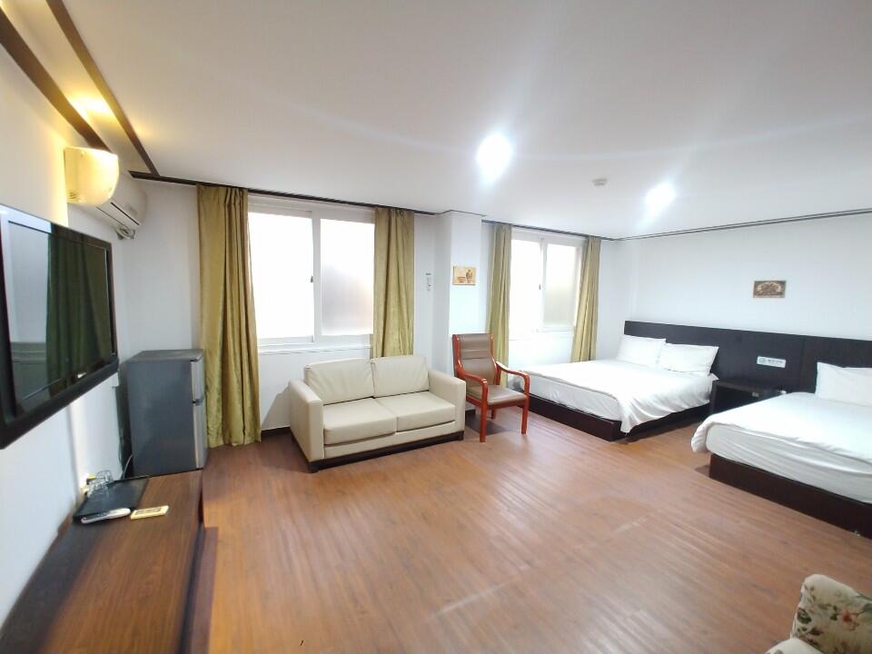 Milgam Central Hotel - thumb 6