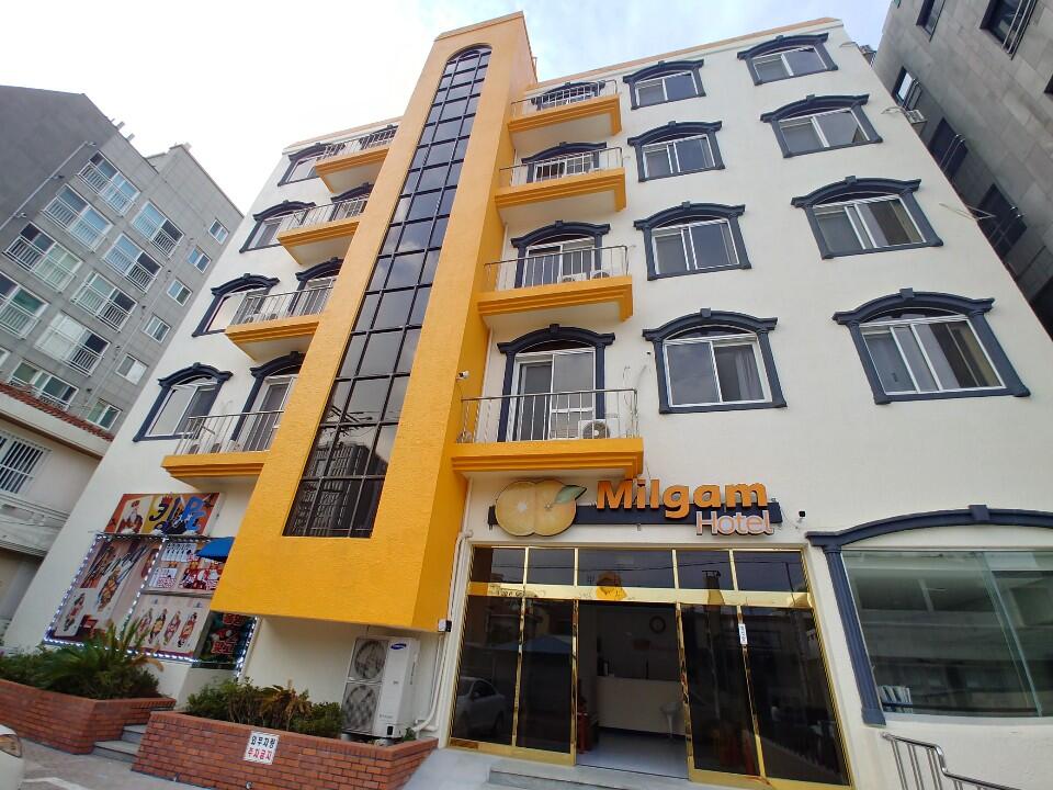 Milgam Central Hotel - thumb 2