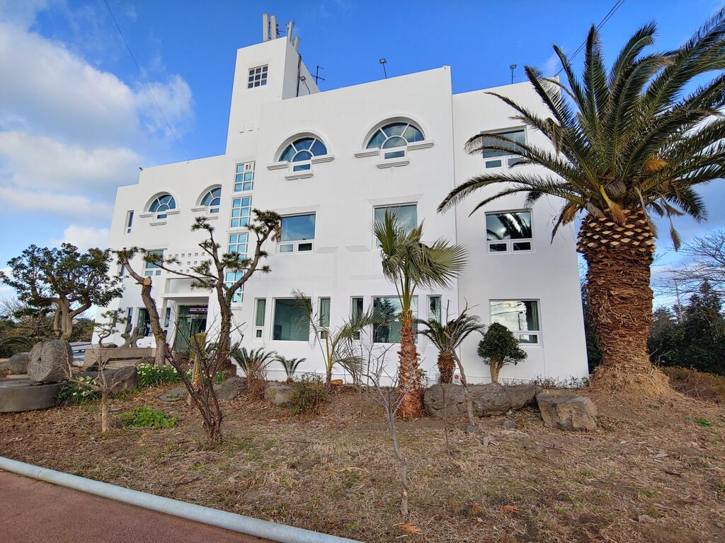 Millenium Hotel - thumb 1