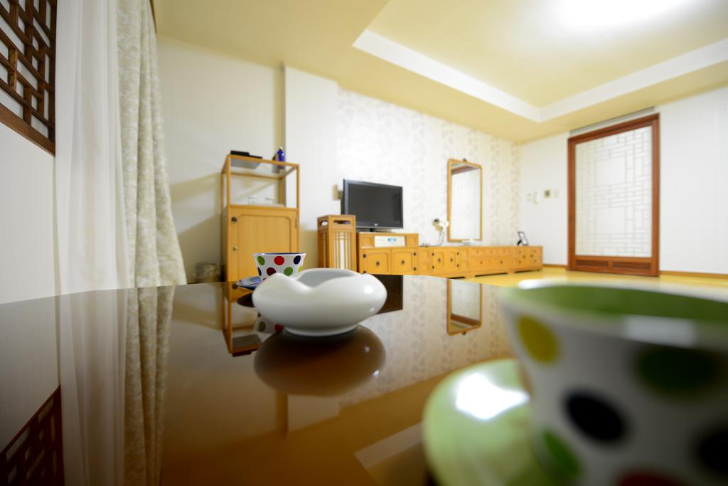 Onyang Hot Spring Hotel - thumb 4